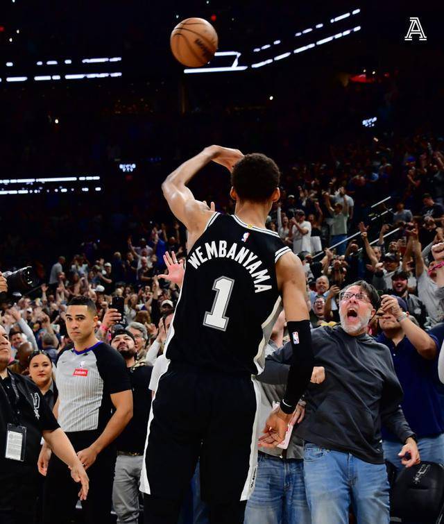 开云官网-关于文班亚马赛后谦逊发言登热搜，巴塞罗那血战纽约尼克斯引发热议的信息